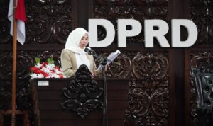 Ketua Pansus UMKM DPRD Kebumen Hj Khotimah SPdI MA