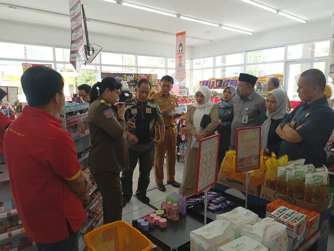 Sidak Toko Modern Komisi C DPRD Kebumen Sidak Toko Modern Komisi C DPRD Kebumen