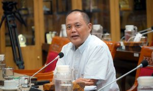 Anggota_Komisi_X_DPR_RI__Juliyatmono__saat_RDPU_Panja_Pelestarian_Cagar_Budaya_Komisi_X_dengan_sejum20251001143537